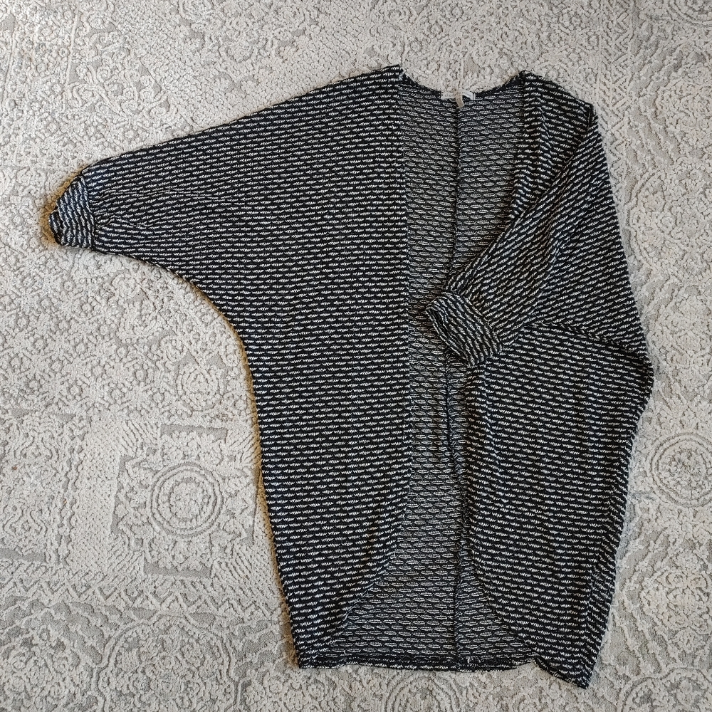 Black and White Batwing Shawl Cardigan